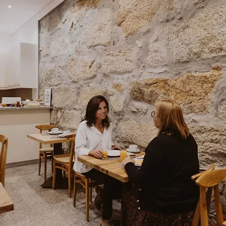 Aduquesa - Alojamento de Acomodação e Pequeno-almoço Porto
