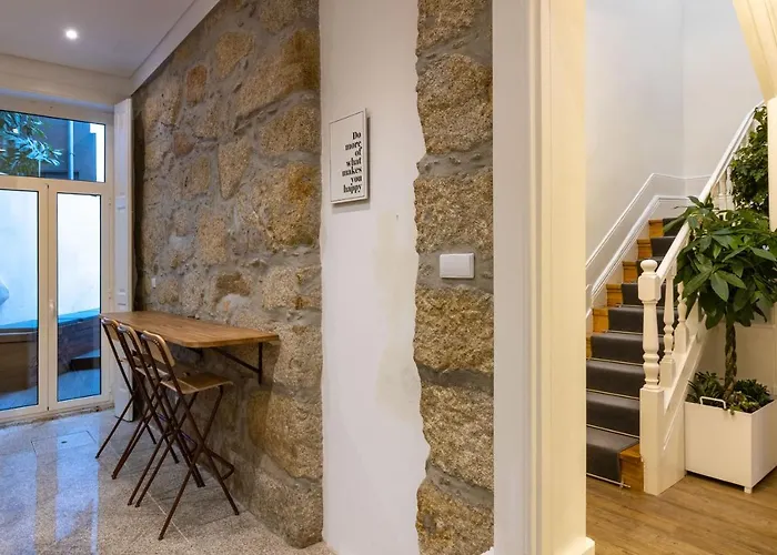 Aduquesa - Bed & Breakfast Porto